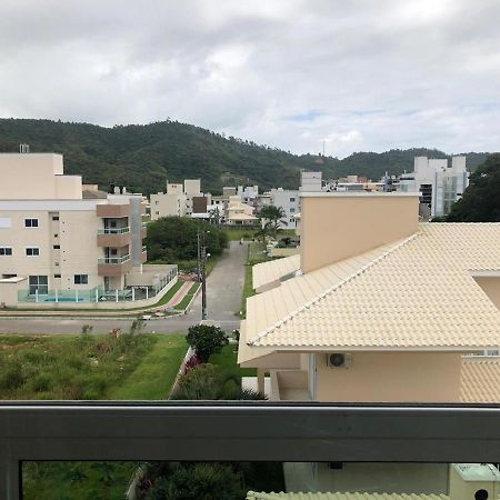 Lindo Apartamento Praia De Palmas Apartment Governador Celso Ramos Exterior photo