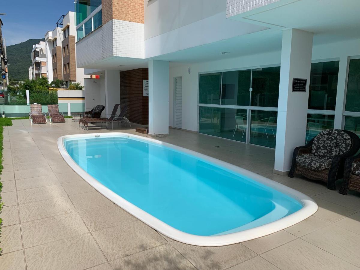 Lindo Apartamento Praia De Palmas Apartment Governador Celso Ramos Exterior photo